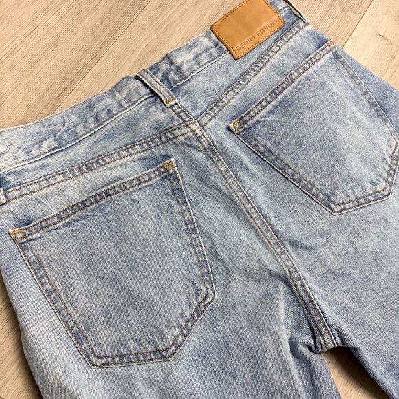 Aritzia Denim Forum The 90s Iggy Low Rise Baggy Loose Fit Jeans Light Blue Sz 25 - Picture 8 of 8